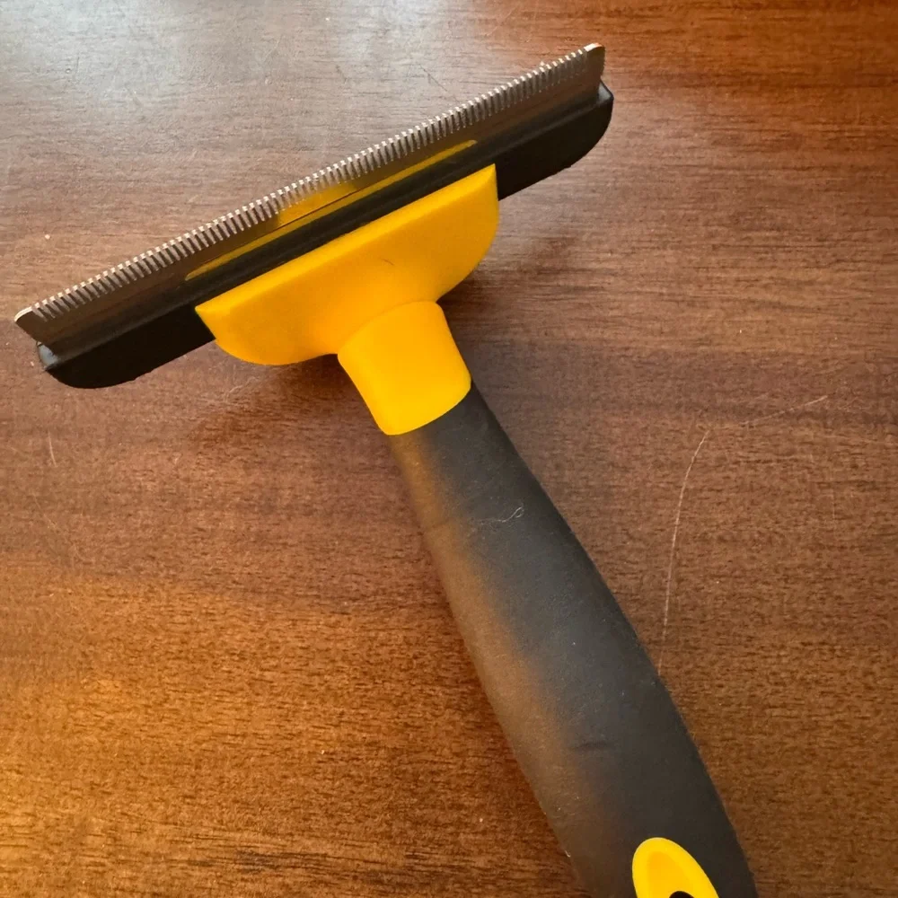 Sharper Image Dog Deshedding Brush